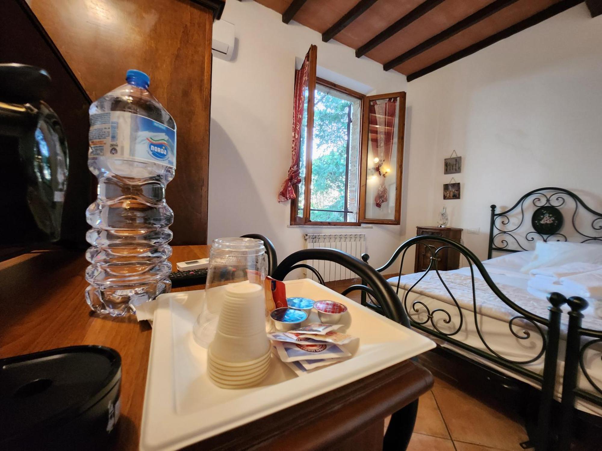 Casa Cecchi Siena Hotel Стая снимка